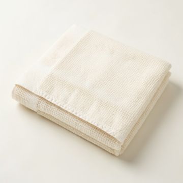 Shore Dale Bath Towel - Cream (synthetic illustration; no displayed measurements)