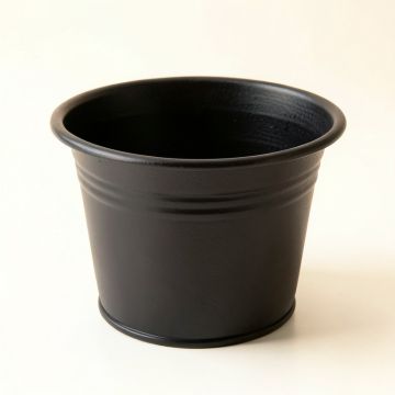 Ridge Arc Empty Planter - Black (synthetic illustration; no displayed measurements)