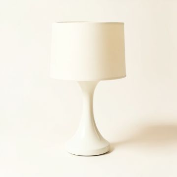 Saguache 15.5 '' White/Cream Table Lamp (synthetic illustration; no displayed measurements)
