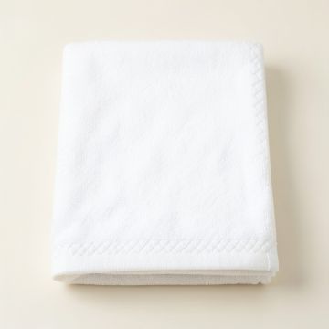 Ridge Crossing Bath Towel - White (synthetic illustration; no displayed measurements)