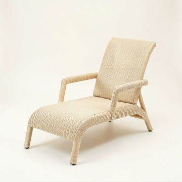 Alder Crossing Outdoor Lounge Chair - Cream (synthetic illustration; no displayed measurements)