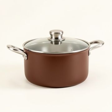 Circulon Symmetry Hard-Anodized Nonstick Straining Saucepan With Lid , 3.5-Quart (synthetic illustration; no displayed measurements)