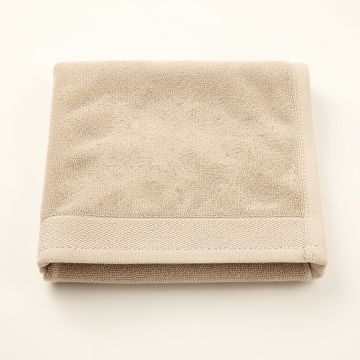 Lake Crossing Bath Towel - Beige (synthetic illustration; no displayed measurements)