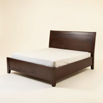 Darius Storage Platform Bed (synthetic illustration; no displayed measurements)