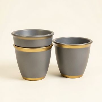 Resto 2-Piece Iron Pot Planter Set (synthetic illustration; no displayed measurements)