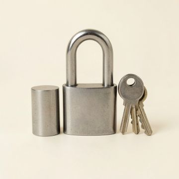 3 Piece Siggers Lock Padlock With Keys Sculpture Set (synthetic illustration; no displayed measurements)