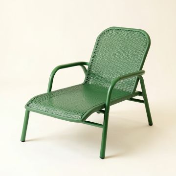 Olive Bluff Outdoor Lounge Chair - Green (synthetic illustration; no displayed measurements)