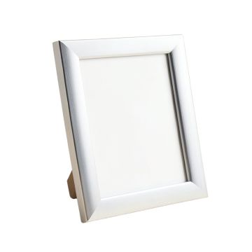 Stringer Picture Frame