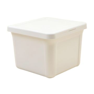 13 Gallon Plasic Deck Box