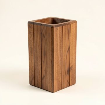 Fedja Plant Stand (synthetic illustration; no displayed measurements)