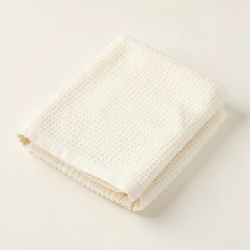 Oak Bend Bath Towel - Ivory (synthetic illustration; no displayed measurements)