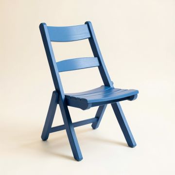 Aspen Crossing Folding Outdoor Chair - Blue (synthetic illustration; no displayed measurements)