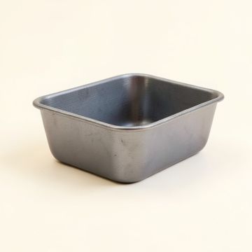 Becky Loaf Pan (synthetic illustration; no displayed measurements)