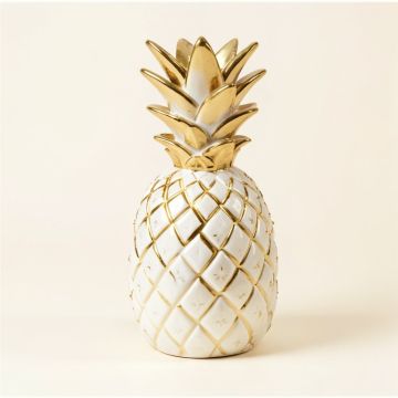 Mcknight Pineapple Sculpture (synthetic illustration; no displayed measurements)