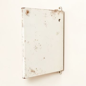 Wine White Wash Wall Décor (synthetic illustration; no displayed measurements)
