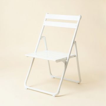 Heath Bridge Folding Outdoor Chair - White (synthetic illustration; no displayed measurements)