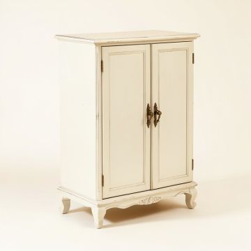 Bulloch Display Stand (synthetic illustration; no displayed measurements)
