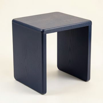 Shore Bluff Side Table - Navy (synthetic illustration; no displayed measurements)