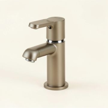 Lahara Centerset Single Hole Bathroom Faucet With Drain Assembly And Diamond Seal Technology (synthetic illustration; no displayed measurements)