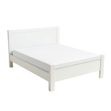 Gemmill Wood Standard Bed (synthetic illustration; no displayed measurements)