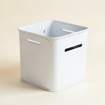Rowan Bend Closed Garden Compost Bin - White (synthetic illustration; no displayed measurements)