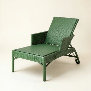 River Canyon Outdoor Lounge Chair - Green (synthetic illustration; no displayed measurements)