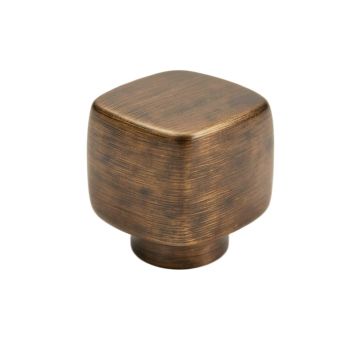 Craftsman 1 1/4 '' Length Square Knob (synthetic illustration; no displayed measurements)