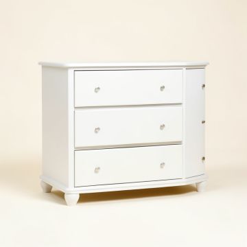 Remer 7 - Drawer Double Dresser In White (synthetic illustration; no displayed measurements)