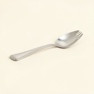 Oslo Cake / Pastry Server (synthetic illustration; no displayed measurements)