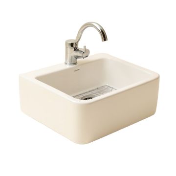True Fireclay 30 '' L X 18 '' W Farmhouse Kitchen Sink With Sink Grid And Strainer