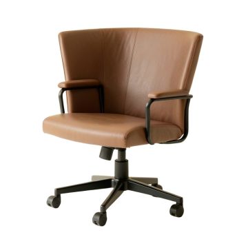 Ajanai Task Chair
