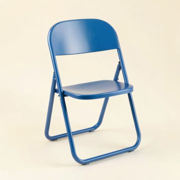 Pine Crest Folding Outdoor Chair - Blue (synthetic illustration; no displayed measurements)