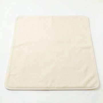 Slate Crest Bath Mat - Ivory (synthetic illustration; no displayed measurements)