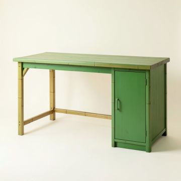 Field Crossing Empty Workshop Workbench - Green (synthetic illustration; no displayed measurements)
