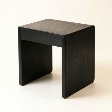 Moss Bridge Side Table - Black (synthetic illustration; no displayed measurements)