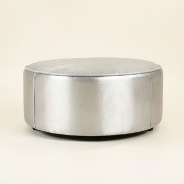 Iohanna 41.75 '' Oval Velvet Cocktail Ottoman (synthetic illustration; no displayed measurements)