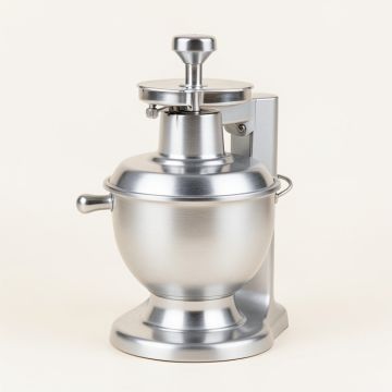 Vonshef Manual Pasta Maker With 3 Attachments (synthetic illustration; no displayed measurements)