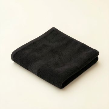 Spruce Crest Bath Towel - Black (synthetic illustration; no displayed measurements)