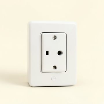15-Amp Gfci Triplex Outlet (synthetic illustration; no displayed measurements)