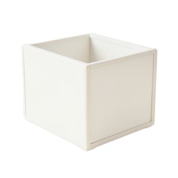 Willow Brook Empty Furniture-Style Litter Enclosure - White