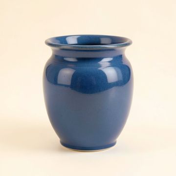 Candance Urn (synthetic illustration; no displayed measurements)