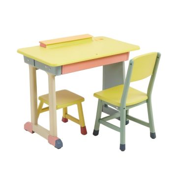 Flor Kids 20 '' Writing Desk And Two Chair Set