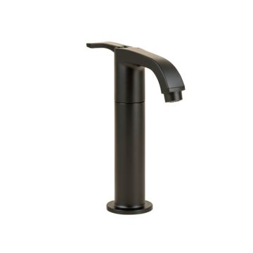 Centerset Bathroom Faucet With Drain Assembly