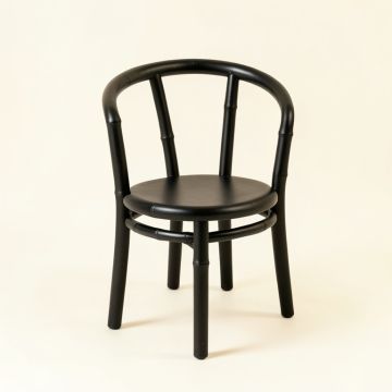 Moss Bluff Small Chair - Black (synthetic illustration; no displayed measurements)