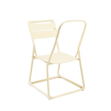 Ash Bluff Folding Outdoor Chair - Cream