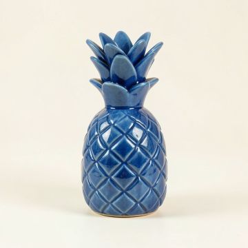 Kleckner Delicious Pineapple Sculpture With Embossed Lattice Design (synthetic illustration; no displayed measurements)
