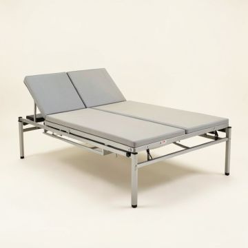 Armijo 15.6 '' Massaging Zero Gravity Adjustable Bed With Wireless Remote (synthetic illustration; no displayed measurements)