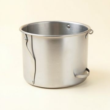5 Lbs . Feeder (synthetic illustration; no displayed measurements)
