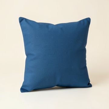 Nice Extol Square Throw Pillow (synthetic illustration; no displayed measurements)