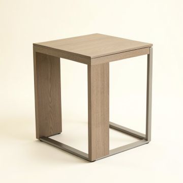 Carlton Chairside End Table (synthetic illustration; no displayed measurements)